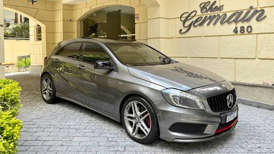 MERCEDES-BENZ A 250 2015