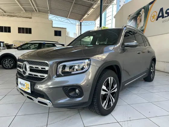 MERCEDES-BENZ GLB 200 2021