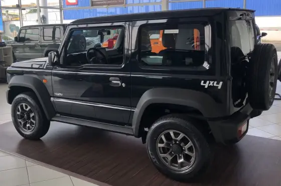 SUZUKI JIMNY 2025