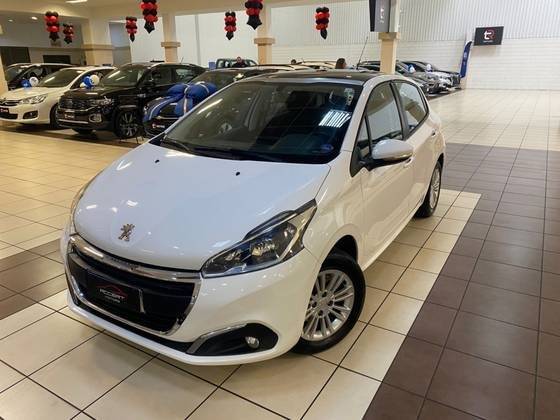PEUGEOT 208 2017
