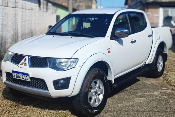 MITSUBISHI L200 TRITON 2012