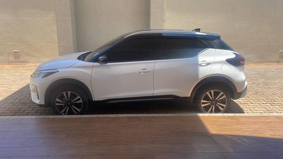 NISSAN KICKS 2024