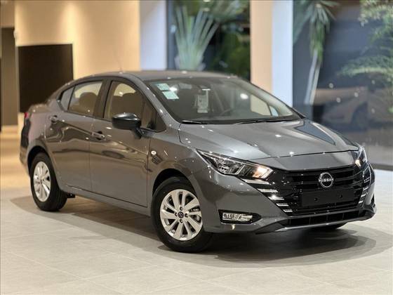 NISSAN VERSA 2025