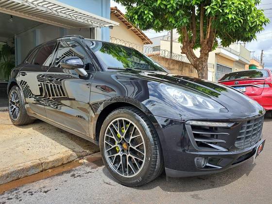 PORSCHE MACAN 2015