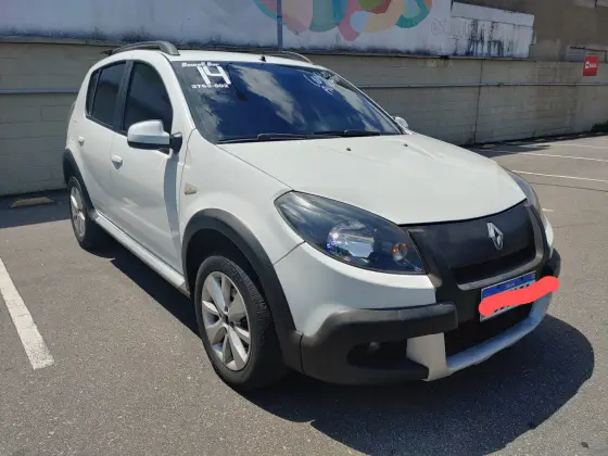 RENAULT SANDERO 2014