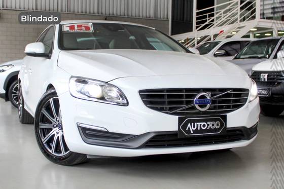 VOLVO S60 2015