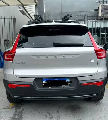 VOLVO XC40 2023