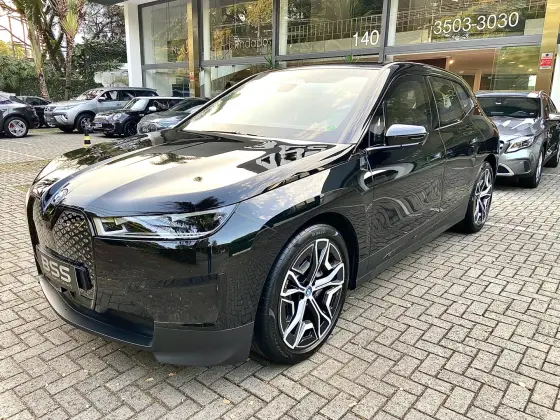 BMW iX 2023