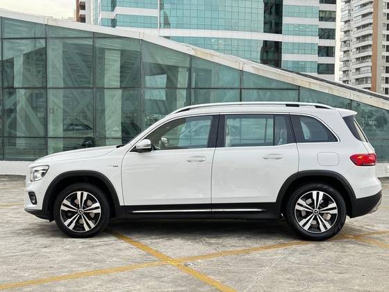 MERCEDES-BENZ GLB 200 2022