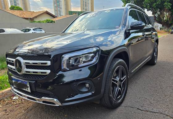 MERCEDES-BENZ GLB 200 2022
