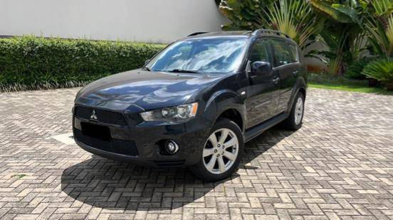 MITSUBISHI OUTLANDER 2012