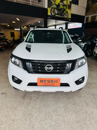 NISSAN FRONTIER 2021