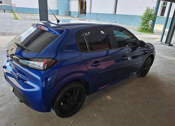 PEUGEOT 208 2022