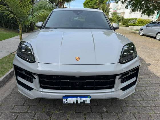 PORSCHE CAYENNE 2024