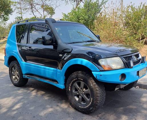 MITSUBISHI PAJERO FULL 2006