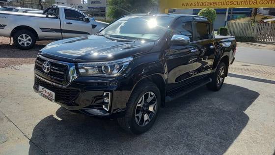 TOYOTA HILUX 2020
