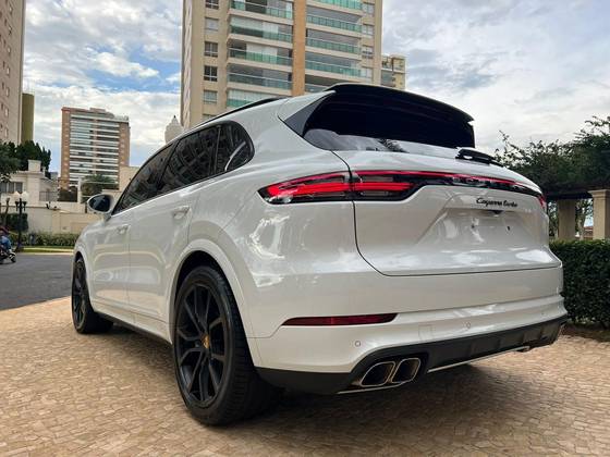 PORSCHE CAYENNE 2019