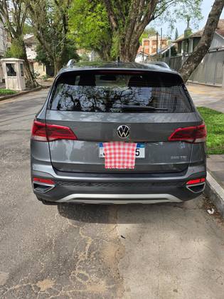 VOLKSWAGEN TAOS 2023