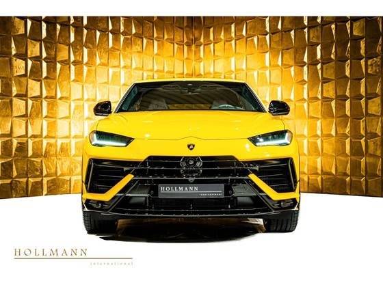 LAMBORGHINI URUS 2024