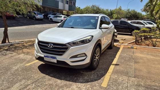 HYUNDAI TUCSON 2018
