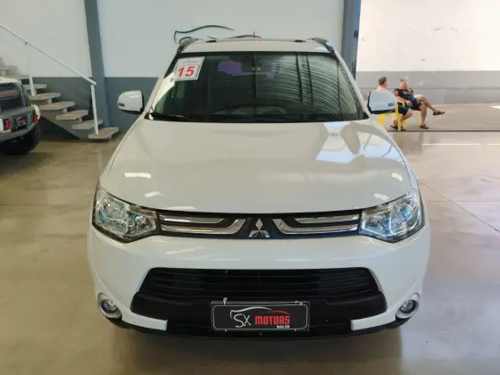 MITSUBISHI OUTLANDER 2015