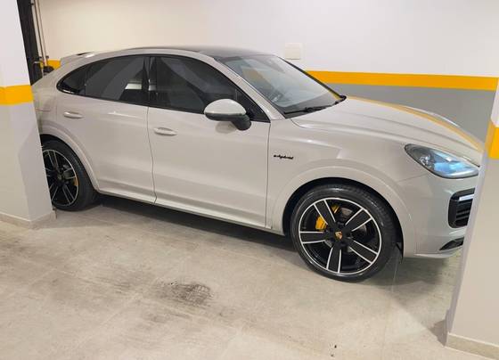 PORSCHE CAYENNE 2023