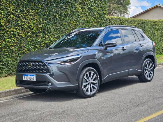 TOYOTA COROLLA CROSS 2024