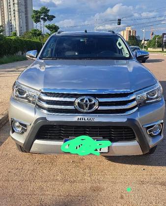 TOYOTA HILUX 2017