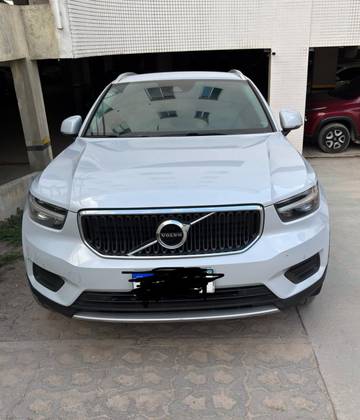 VOLVO XC40 2020