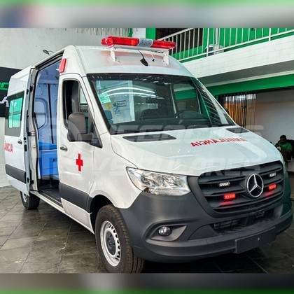 MERCEDES-BENZ SPRINTER 2025