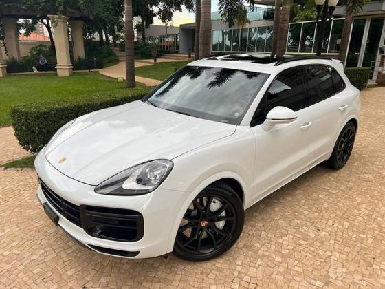 PORSCHE CAYENNE 2019