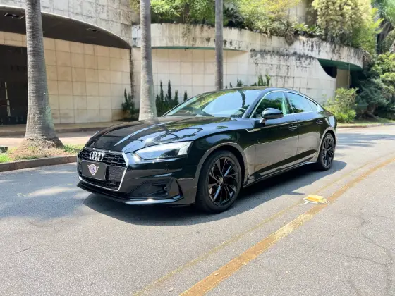 AUDI A5 2022