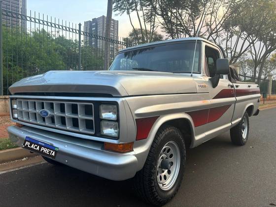 FORD F-100 1984
