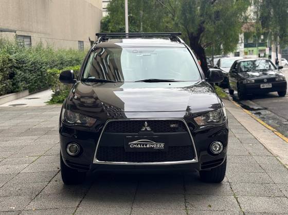 MITSUBISHI OUTLANDER 2013