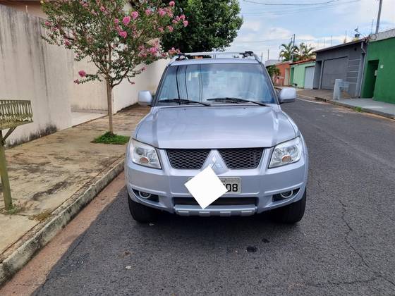 MITSUBISHI PAJERO TR4 2010