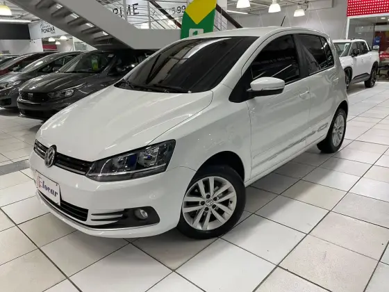 VOLKSWAGEN FOX 2020