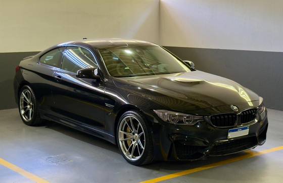 BMW M4 2015