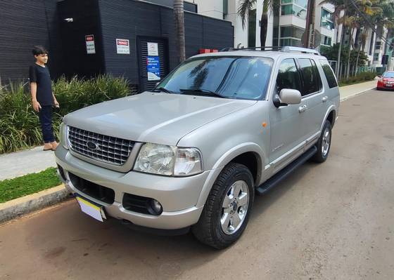 FORD EXPLORER 2005