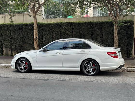 MERCEDES-BENZ C 63 AMG 2009