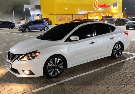 NISSAN SENTRA 2017