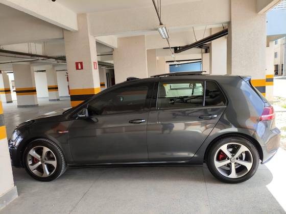 VOLKSWAGEN GOLF 2015