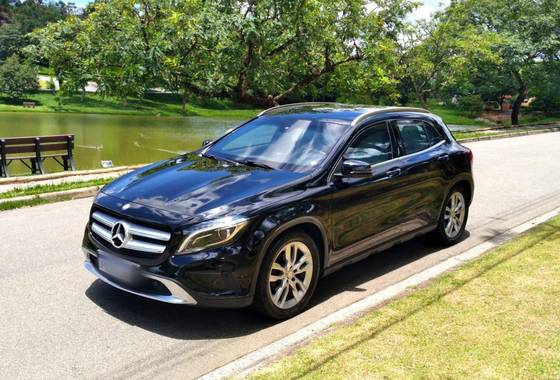 MERCEDES-BENZ GLA 200 2015