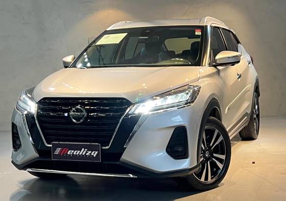 NISSAN KICKS 2022