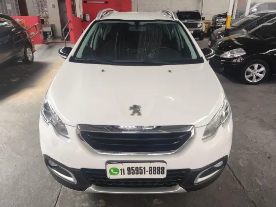 PEUGEOT 2008 2018