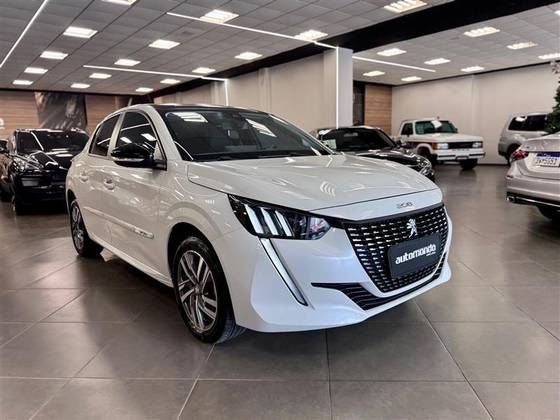 PEUGEOT 208 2022