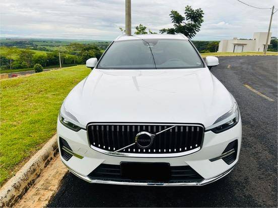 VOLVO XC60 2022