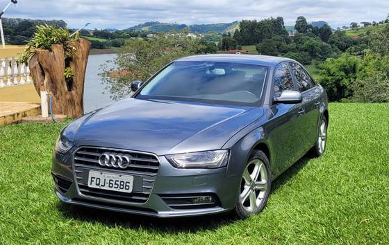 AUDI A4 2014