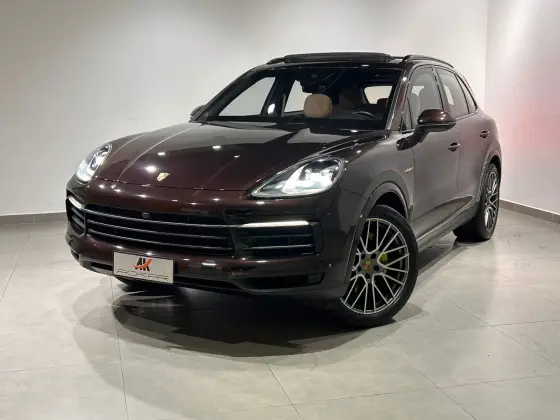 PORSCHE CAYENNE 2023