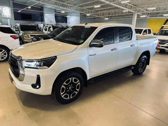 TOYOTA HILUX 2021
