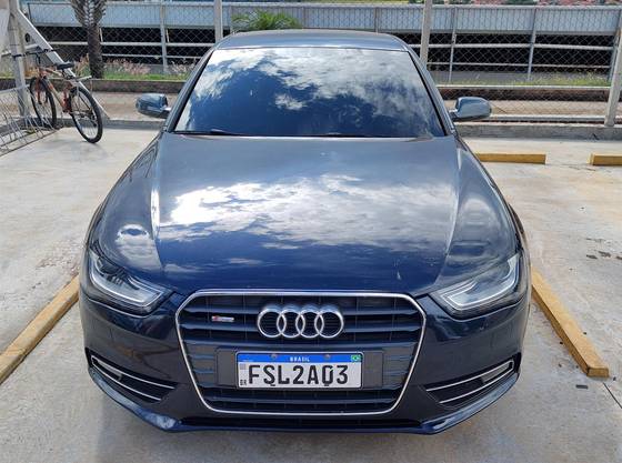 AUDI A4 2013